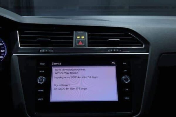 Volkswagen Tiguan – Image 17