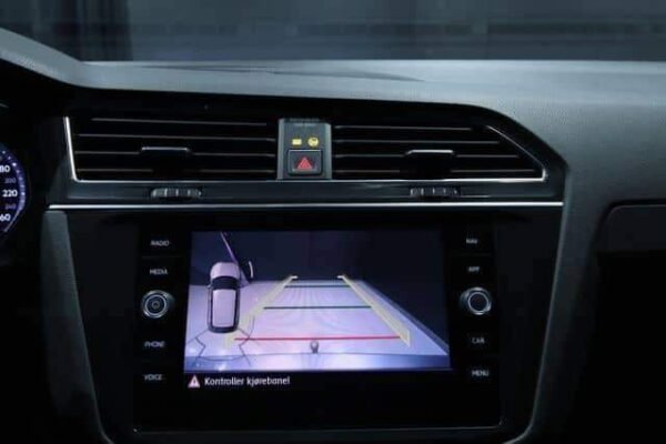 Volkswagen Tiguan – Image 21