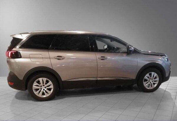 Peugeot 5008 Allure – Image 20