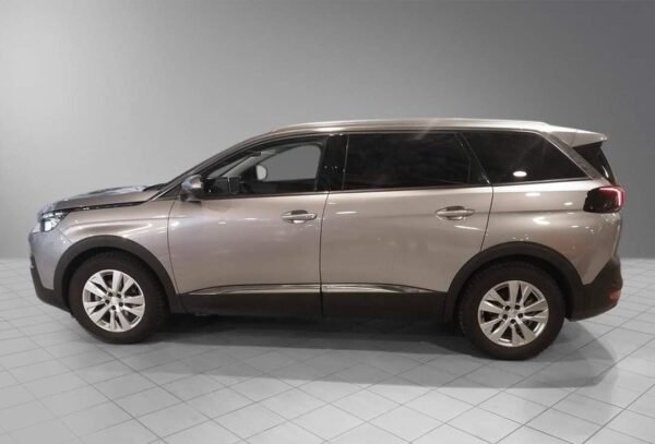 Peugeot 5008 Allure – Image 25
