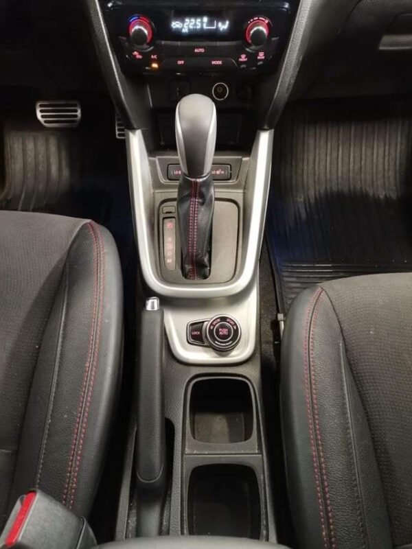 Suzuki Vitara – Image 20