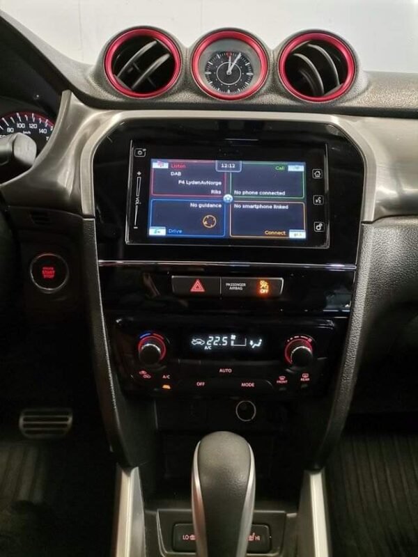 Suzuki Vitara – Image 18