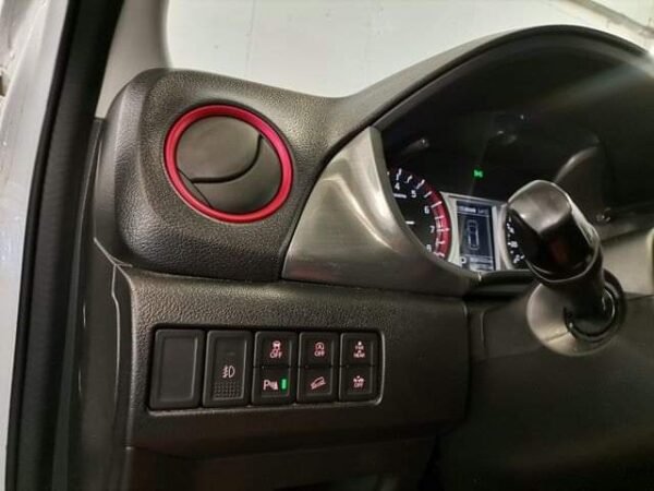 Suzuki Vitara – Image 28