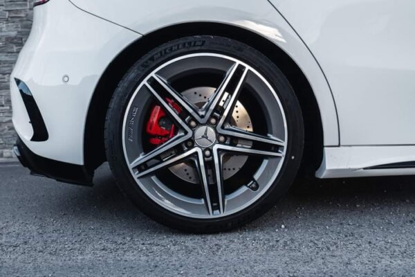 Mercedes-Benz Classe A 45 – Image 12
