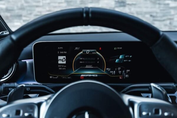 Mercedes-Benz Classe A 45 – Image 16