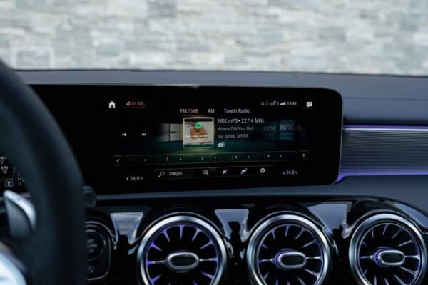 Mercedes-Benz Classe A 45 – Image 37
