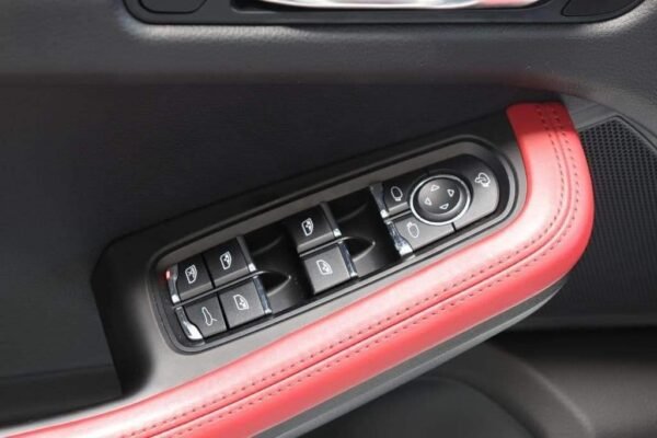 Porsche Macan Turbo – Image 8