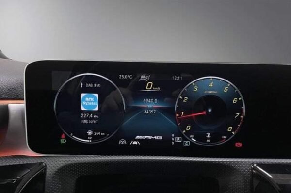 Mercedes-Benz Classe A 35 – Image 35