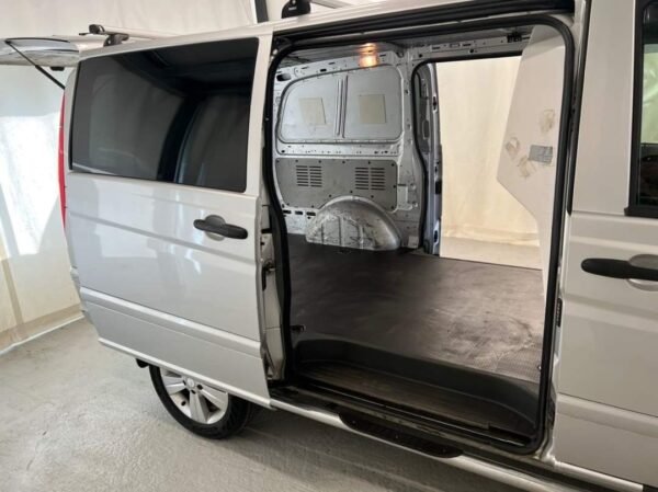 Mercedes Vito – Image 20