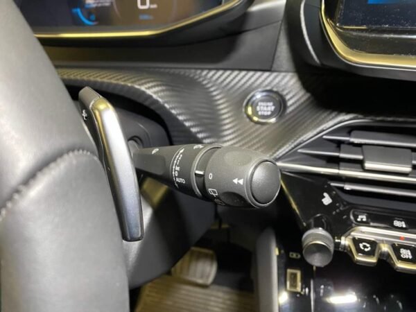 Peugeot 208 Allure – Image 29