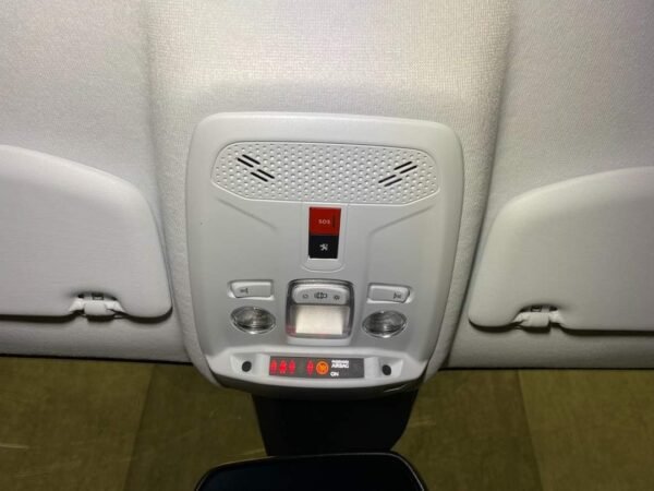 Peugeot 208 Allure – Image 32