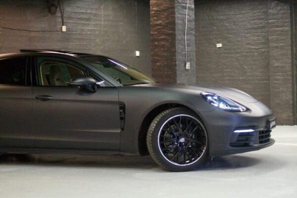 Porsche Panamera – Image 4