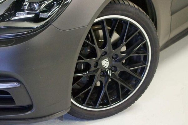 Porsche Panamera – Image 12