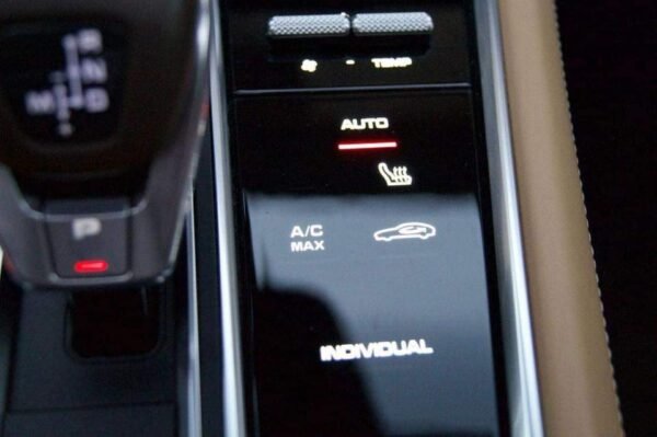 Porsche Panamera – Image 36
