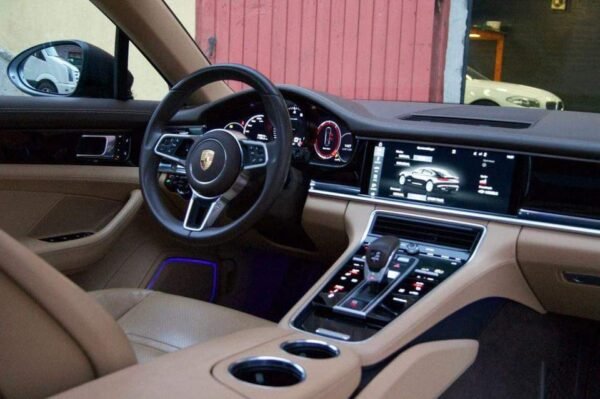 Porsche Panamera – Image 33