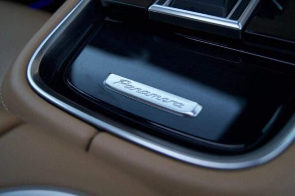 Porsche Panamera – Image 40