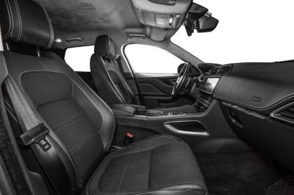 Jaguar F-PACE – Image 13