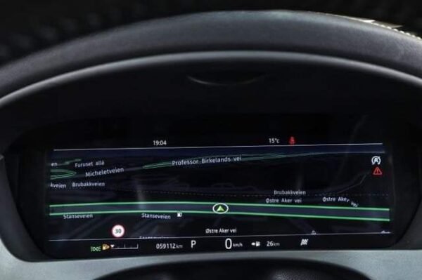 Jaguar F-PACE – Image 35
