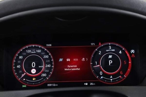 Jaguar F-PACE – Image 45