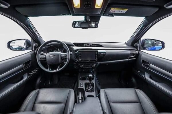 Toyota HiLux – Image 9