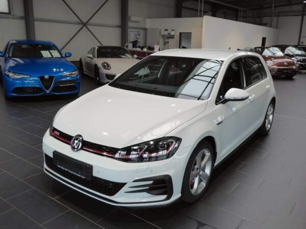 Volkswagen Golf GTI – Image 7