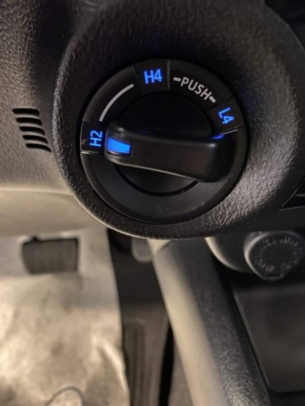 Toyota HiLux – Image 18