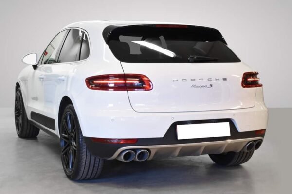 Porsche Macan S – Image 10