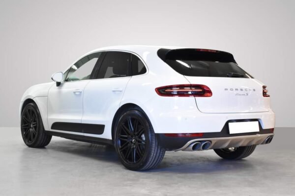 Porsche Macan S – Image 9