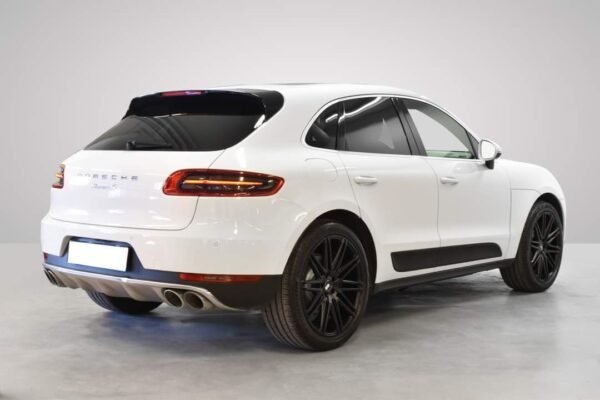 Porsche Macan S – Image 8
