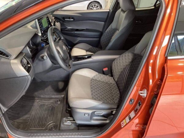 Toyota C-HR – Image 12