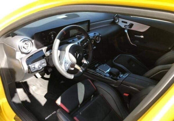 Mercedes-Benz Classe A 35 – Image 24