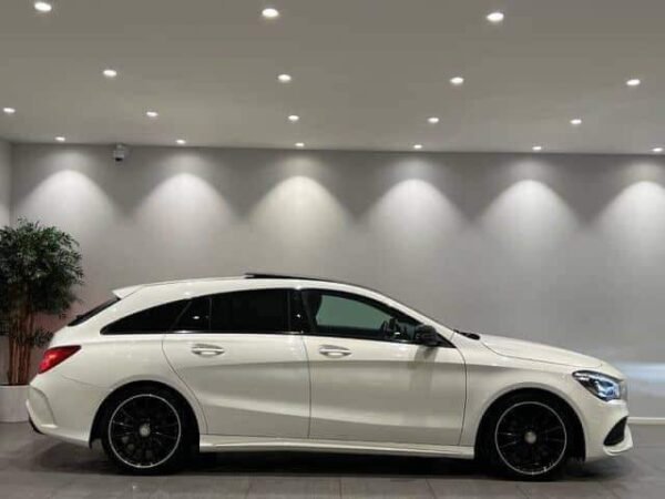Mercedes-Benz CLA 180 – Image 11