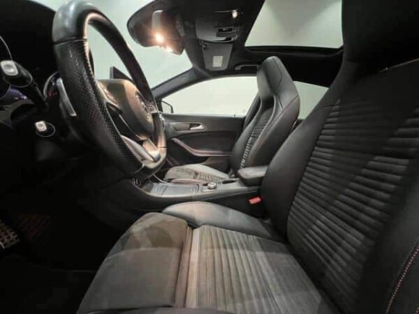 Mercedes-Benz CLA 180 – Image 15