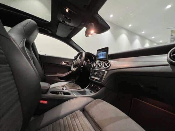 Mercedes-Benz CLA 180 – Image 19