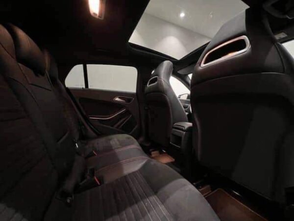 Mercedes-Benz CLA 180 – Image 27