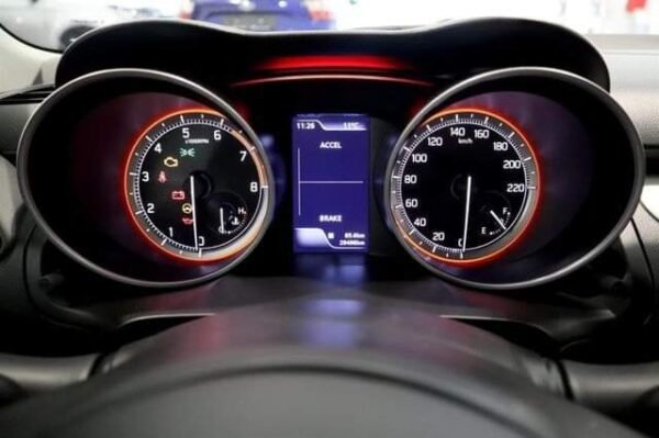 Suzuki Swift – Image 25