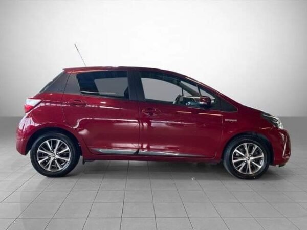 Toyota Yaris – Image 10