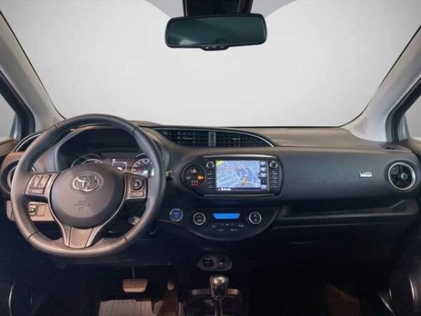 Toyota Yaris – Image 18