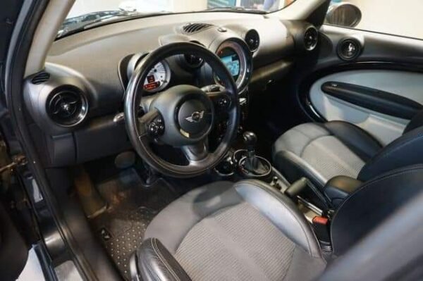 MINI COOPER Countryman D – Image 14