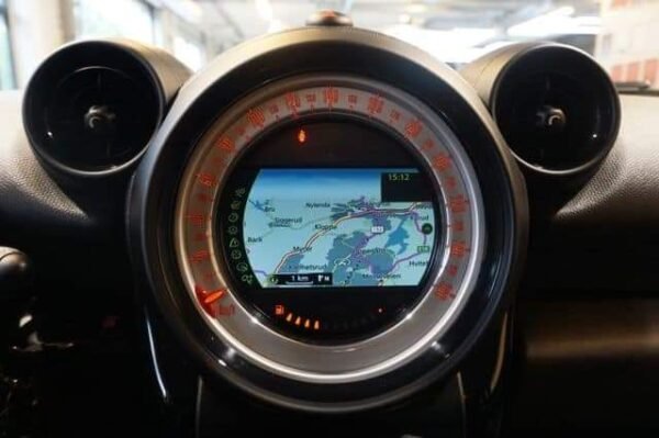 MINI COOPER Countryman D – Image 35