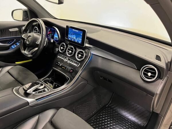 Mercedes-Benz GLC 220d – Image 16