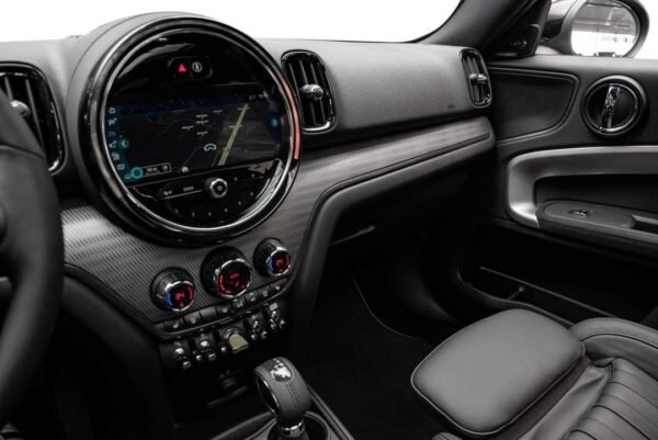 MINI Cooper Countryman – Image 16