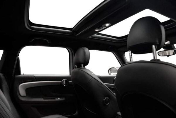 MINI Cooper Countryman – Image 14