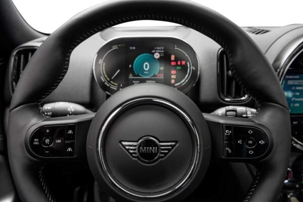 MINI Cooper Countryman – Image 22