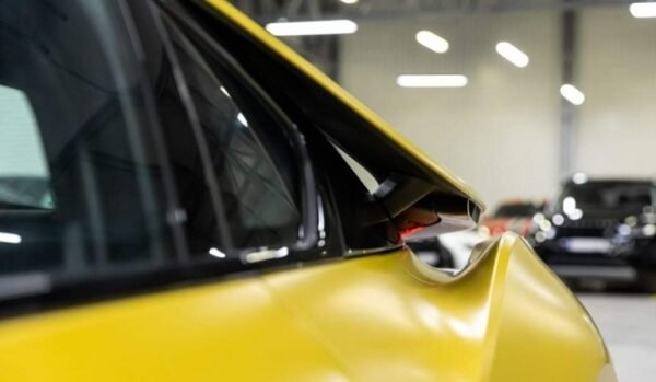 BMW I8 – Image 8