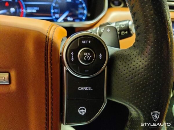 Range Rover Sport – Image 8