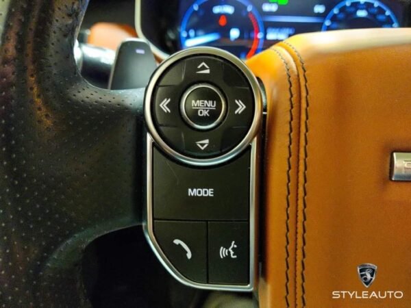 Range Rover Sport – Image 11
