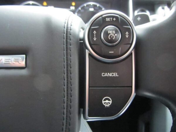 Range Rover – Image 10