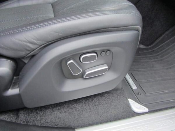 Range Rover – Image 17