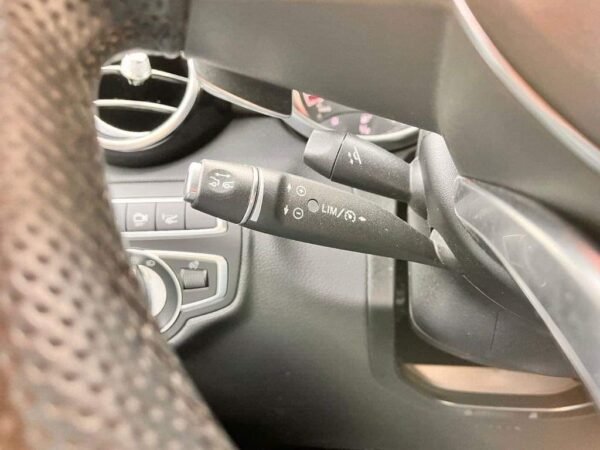 Mercedes-Benz GLC 43 – Image 11